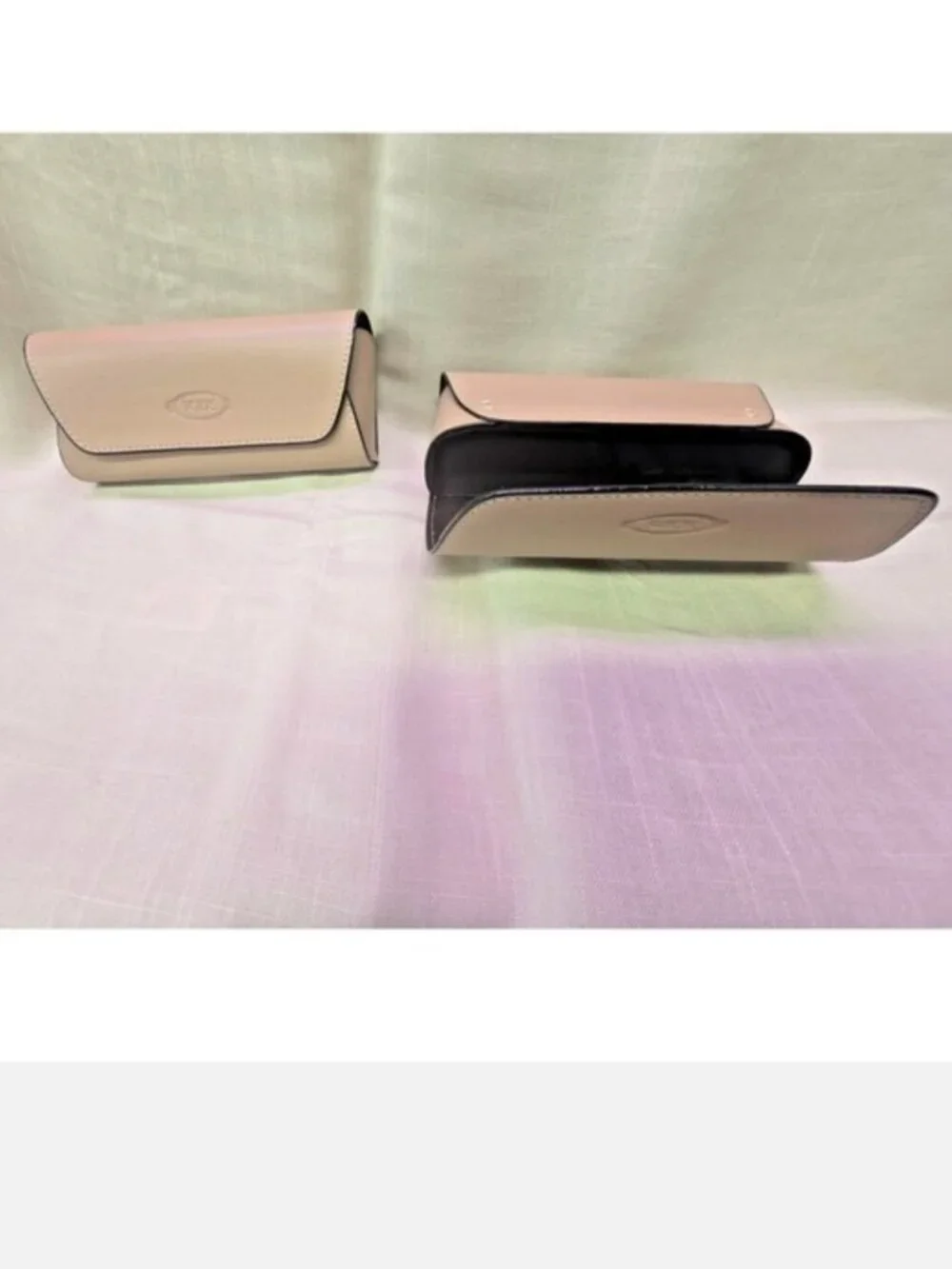 TOD'S Beige Leather Eyewear Glasses Case Authentic New $78